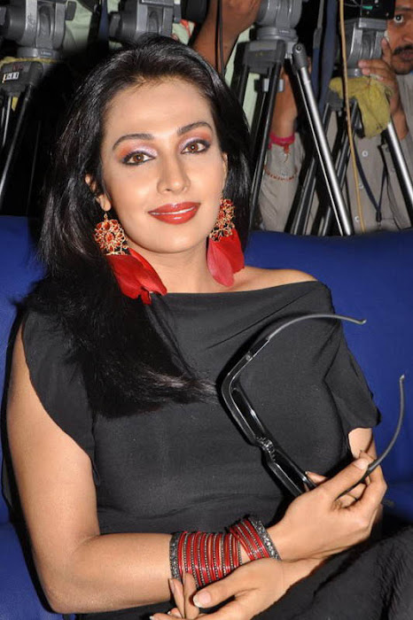 asha saini in black at philips d launchasha saini was spotted at the launch of philips d tv hot images